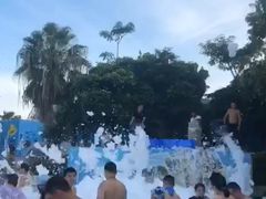-巨鹏飞梦幻水世界