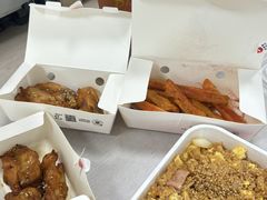 -必胜客(上海华谊新所店)