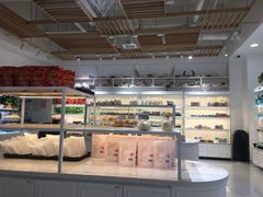 面包甜点陈列柜-罗莎蛋糕(魔法师司门口店)