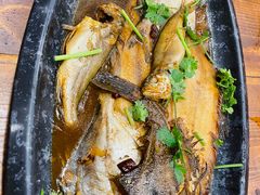 -老东镇啤酒屋海鲜加工·蒸汽海鲜·海鲜烧烤(台东店)