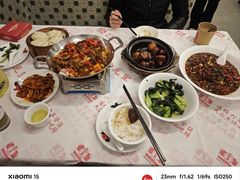 -堂瓦里·33年传统赣菜(第一街区店)