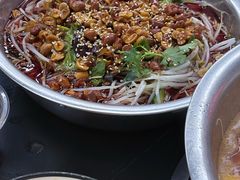 -周良天山牛杂城(天山路总店)