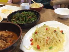 -俏湘厨•地道湘菜(建华南路店)