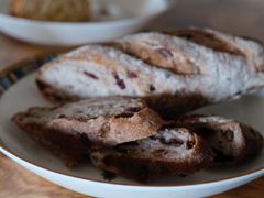 蔓越莓核桃法棍-WHEAT&BAKER-麥(凯德来福士店)