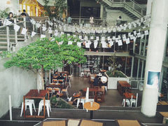-ROAST coffee & eatery