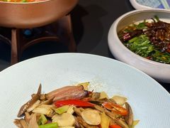 -桥边小楼·手工云南菜·古城观景小楼