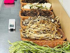 -农家院铁锅炖(西韩路店)