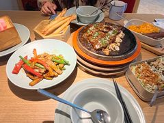 -蜜桃餐厅·伴山(绿宝广场店)