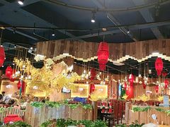 -老滇山寨•云南特色菜•地方菜•民族风情歌舞表演(金碧店)