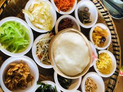 -包整·丝娃娃(一览甲秀楼风景店)