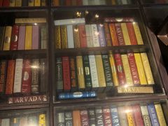 -钟书阁(松江泰晤士小镇店)