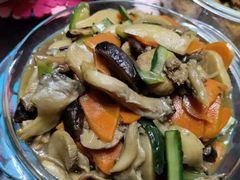 京葱烧三菇-春江饭店(共青团路总店)