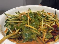 -嘎吧锅私家菜馆(新村十区店)