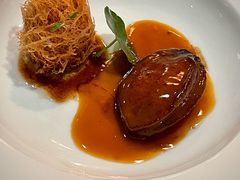 芋蓉酥拼鲍鱼-广州柏悦酒店·悦景轩·粤菜餐厅