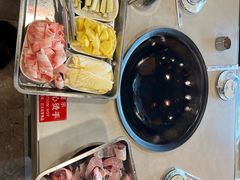 -小火炕铁锅炖鱼