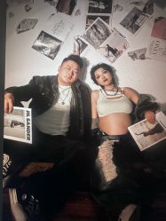 -十月日记高端孕妈妈摄影(黄金大厦店)
