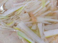 -金卯白肉罩火烧