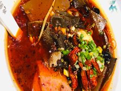 -渝是乎酸菜鱼(龙旗购物中心店)