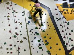 -问山MountQuest攀岩馆