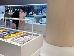 -好利来(上海长宁龙之梦店)