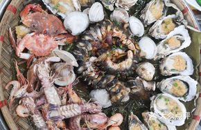 Seafood Steamed Platter