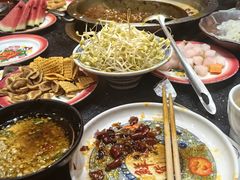 -沸炉重庆老火锅(军事博物馆店)