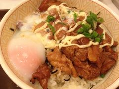 温泉鸡蛋炭烧鸡肉饭-食其家·牛丼咖喱(金桥国际店)