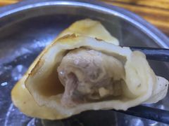 网红锅贴-锅贴大王南翔小笼(临沂二村店)