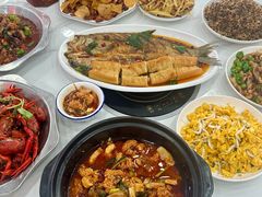 -丹水桥地锅鱼·翘嘴鲌·地方特色全鱼宴(丹江口大坝店)