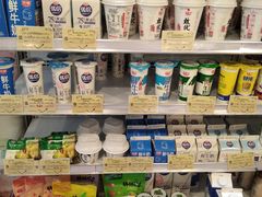 零售区-光明牛奶棚(南泉店)