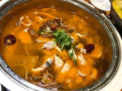 酸菜鱼-龙梅肥肠鱼(明瓦廊店)