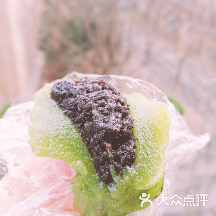 望春桥水塔糕黑芝麻青团图片 - 第2张