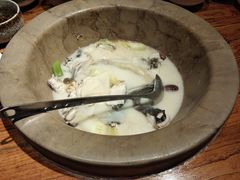 -滇香肴·云南菜蒸汽石锅鱼(云南北路店)