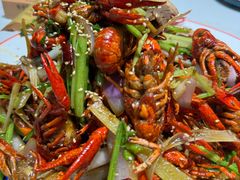 -乡土黄·鲜牛肉火锅·小龙虾(兴业街店)