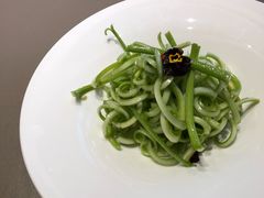炝拌鲍芹-金海华·悦食东方(苏州中心商场店)