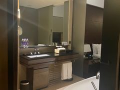 -广州天河希尔顿酒店