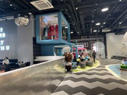 -MINI MARS KIDS CLUB亲子家庭中心(长宁天山店)