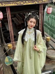 -一揽芳华汉服旗袍体验馆(拙政园店)