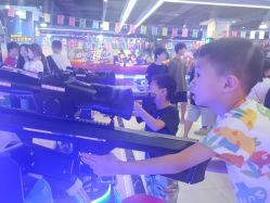 -LuckyStar幸运星家庭娱乐中心(东莞国贸店)