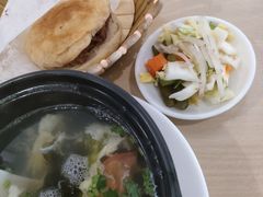 -闫家驴肉老店(华电一校店)