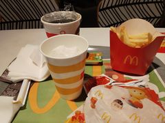 -麦当劳(中山大道中店)