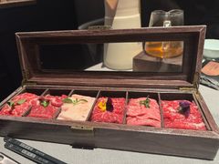 -左庭右院鲜牛肉火锅黑金店(陆家嘴中心店)