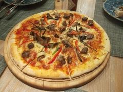 松露牛肉披萨-蓝瓶子BlueBottle(东瓯智库店)