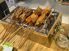 -烤满分·东北烧烤(首经贸店)