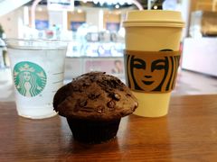 -星巴克(上海虹桥新天地二店)