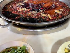 -储奇门鳝鱼火锅(总店)