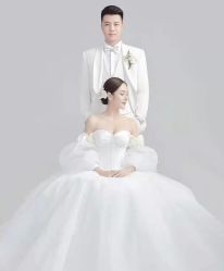 -潮妆婚纱礼服嫁衣馆(潮妆彩妆造型)