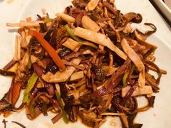 -小厨子私房菜·云南美食店