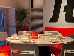 -龙巢盱眙龙虾·牛蛙·烧烤宵夜(八卦岭店)