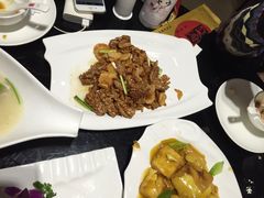 -闫府私房菜·百年鲁菜(恒隆店)